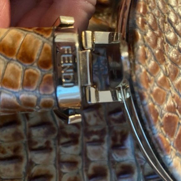 🦄🦄🦄 Vintage Fendi Spy Bag 🦄🦄🦄 - Picture 5 of 12